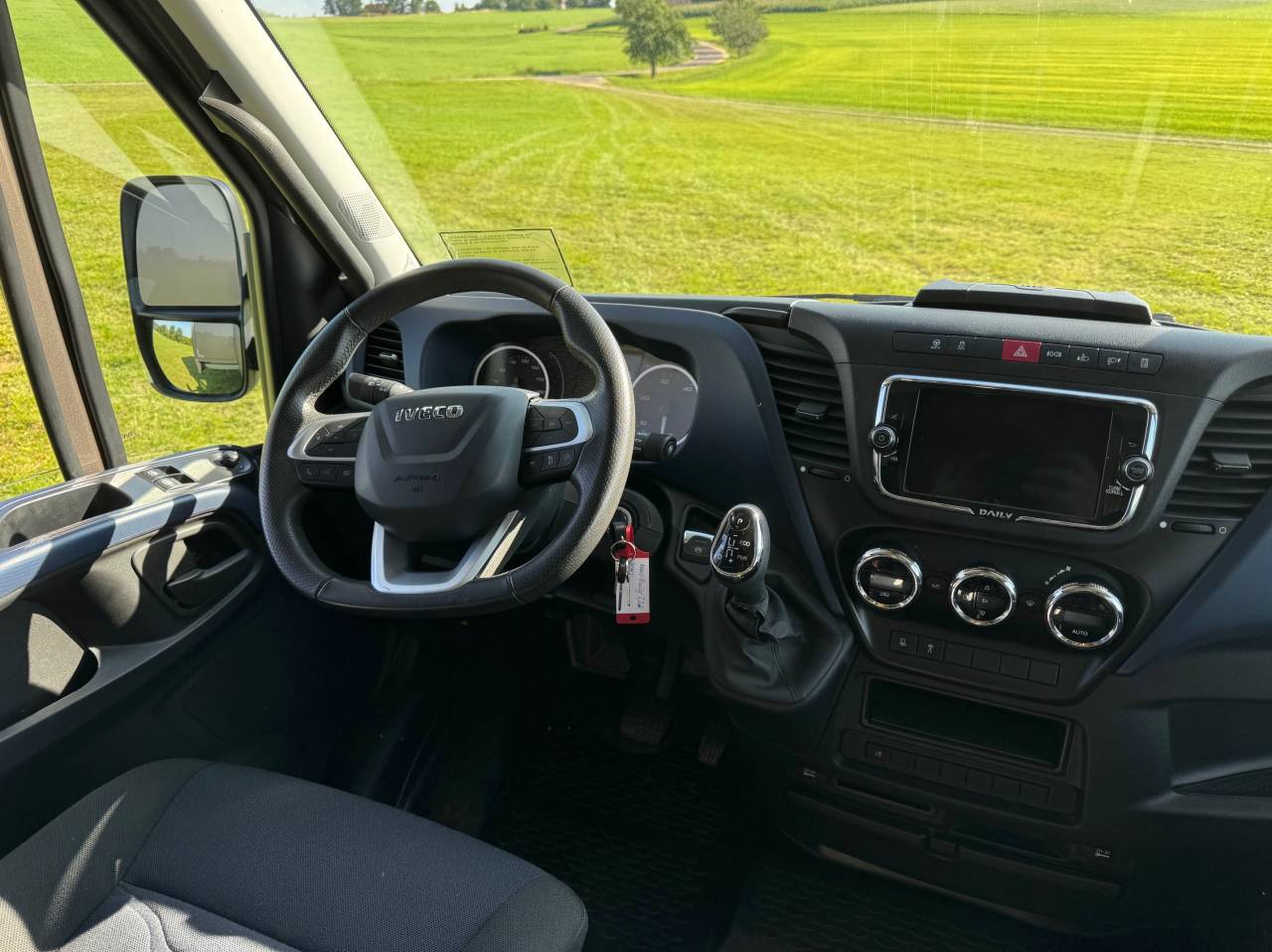 Camión para caballos Iveco IVECO 0 De segunda mano