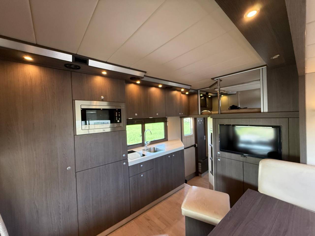 Camión para caballos STX IVECO 26.360 2011 De segunda mano