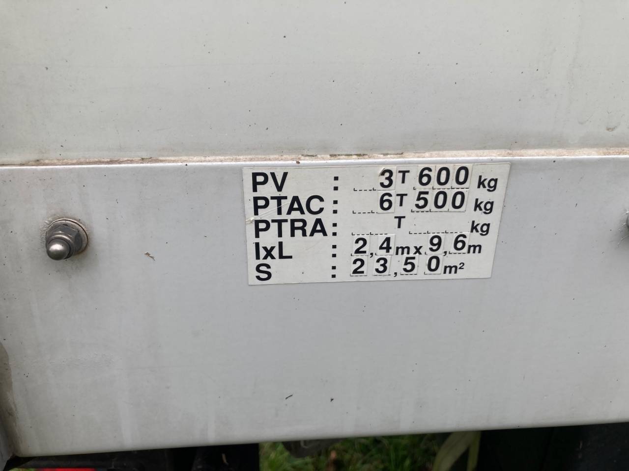 Furgoneta para caballos Iveco IVECO 35C18 / Semi Remorque VOW 2010 De segunda mano