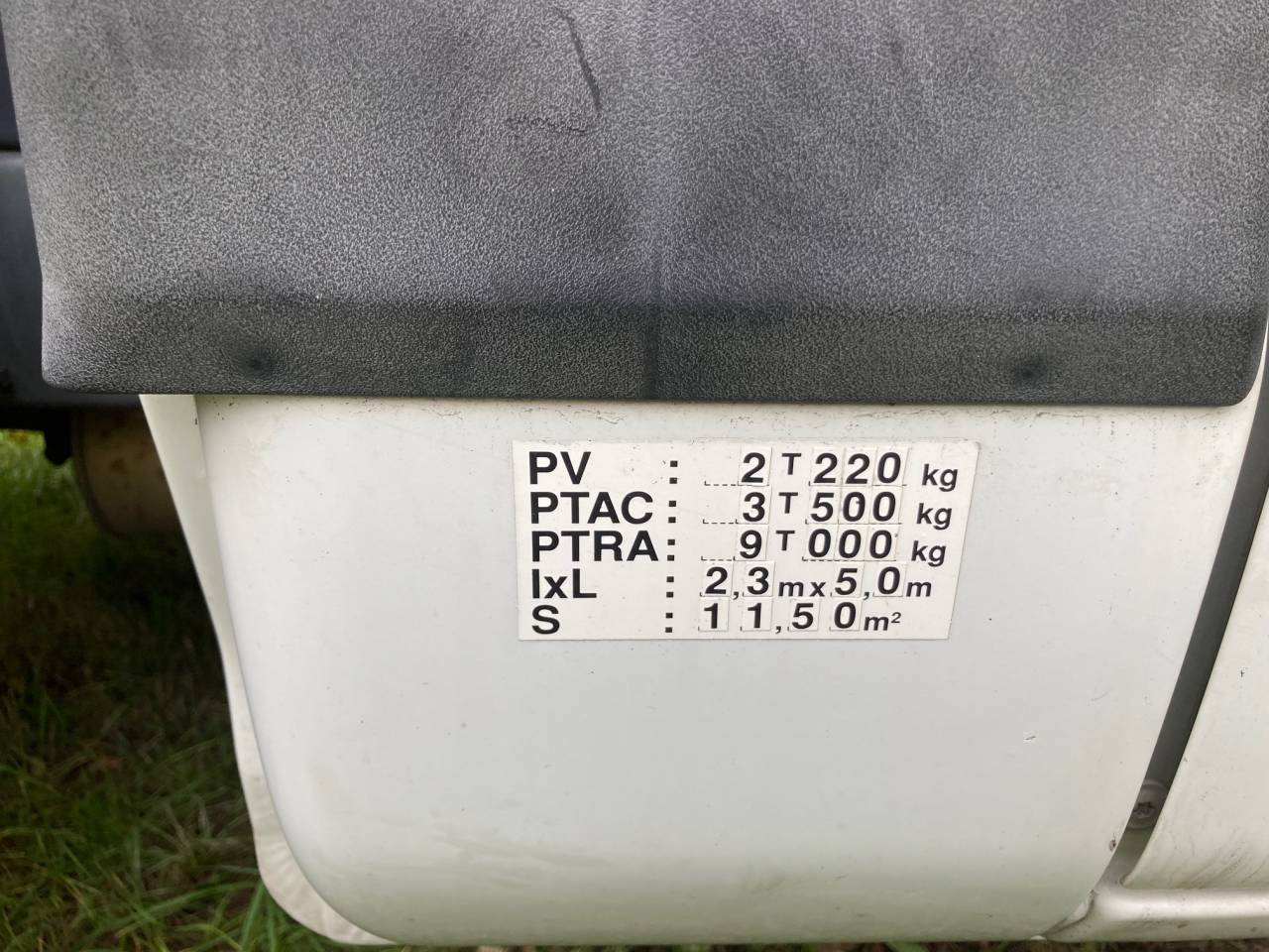 Furgoneta para caballos Iveco IVECO 35C18 / Semi Remorque VOW 2010 De segunda mano