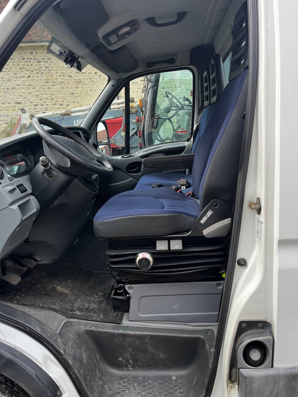 Furgoneta para caballos Iveco IVECO 35C18 / Semi Remorque VOW 2010 De segunda mano