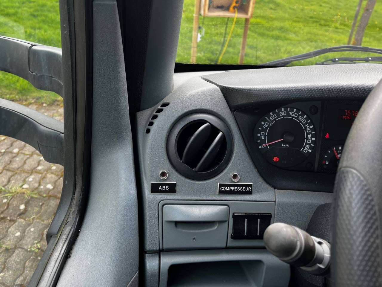 Furgoneta para caballos Iveco IVECO 35C18 / Semi Remorque VOW 2010 De segunda mano