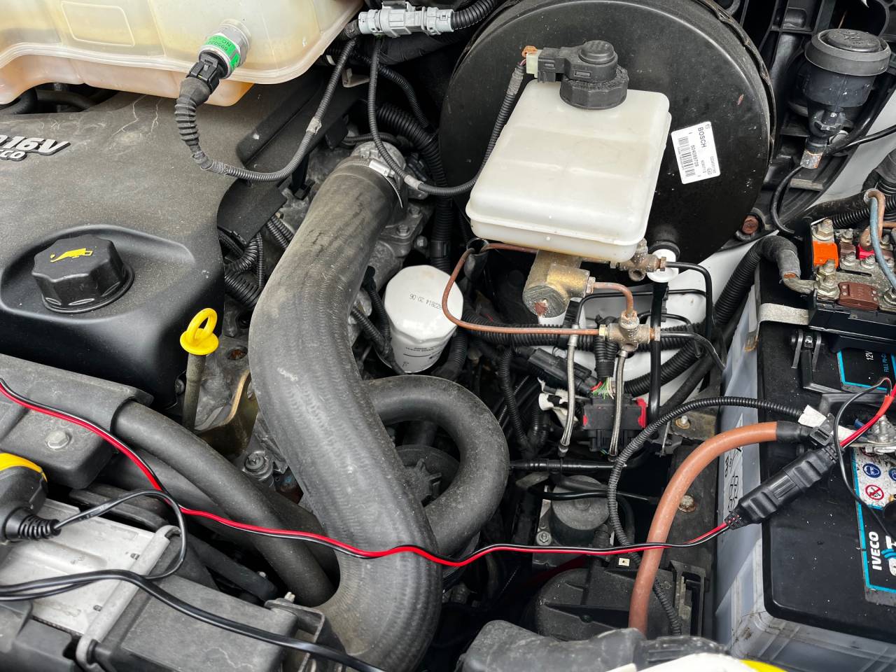 Furgoneta para caballos Iveco IVECO 35C18 / Semi Remorque VOW 2010 De segunda mano