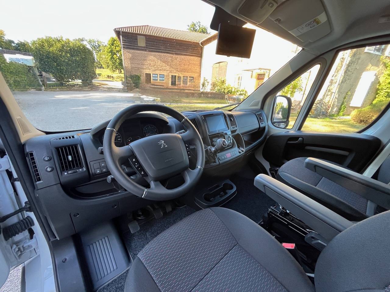 Furgoneta para caballos Otra marca PEUGEOT 0 Nuevo