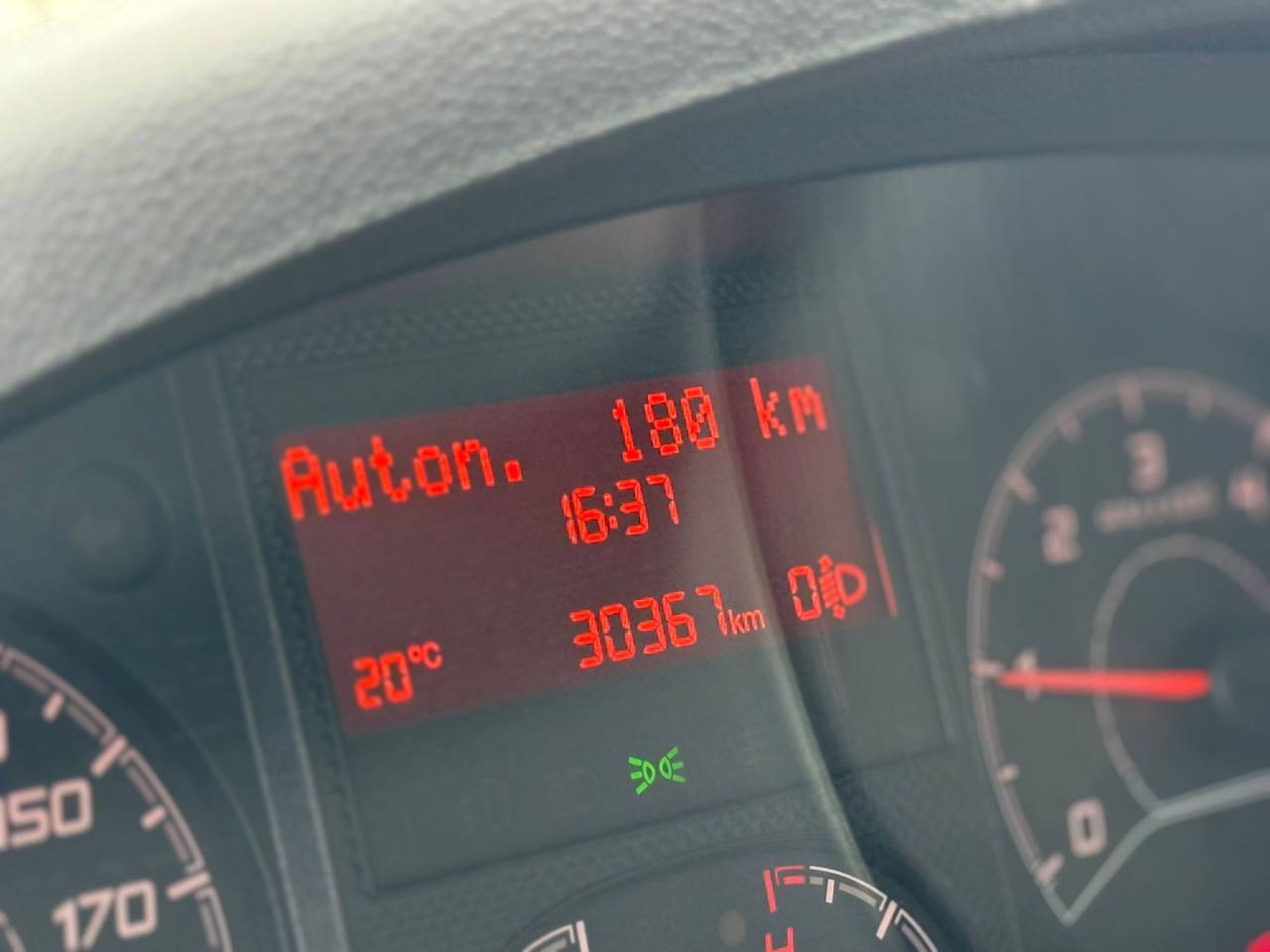 Furgoneta para caballos Theault PEUGEOT BOXER 150CH STALLE 2015 De segunda mano