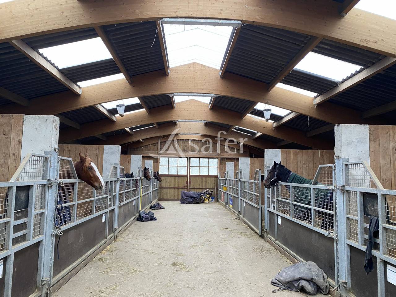 Explotaci&oacute;n agr&iacute;cola En venta Orne