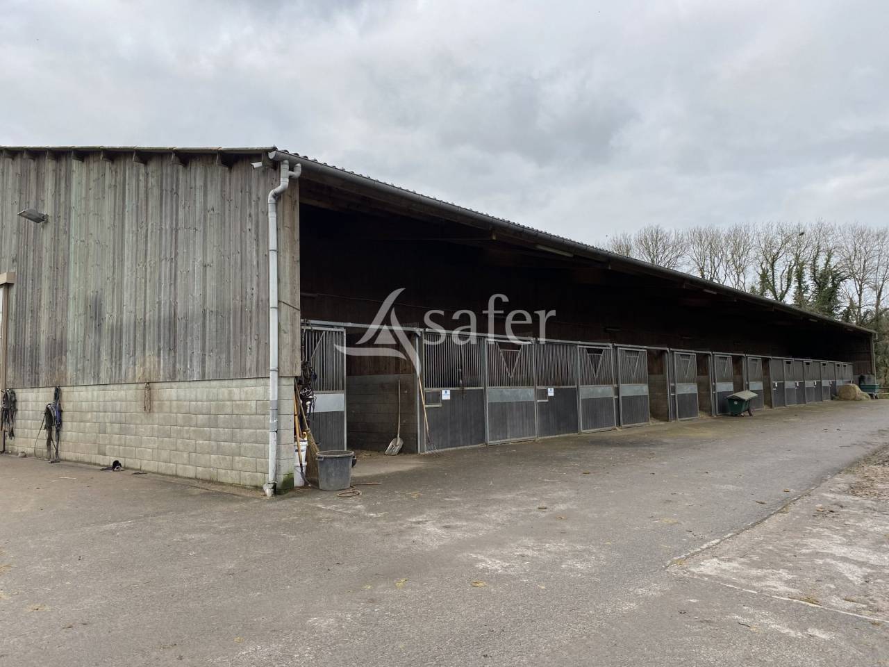 Explotaci&oacute;n agr&iacute;cola En venta Orne