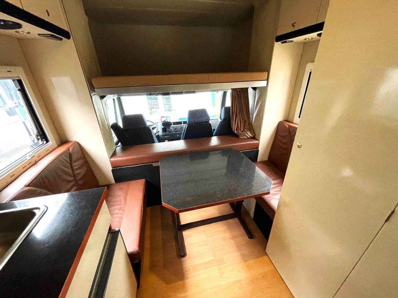 Camión para caballos Man MAN 0 De segunda mano