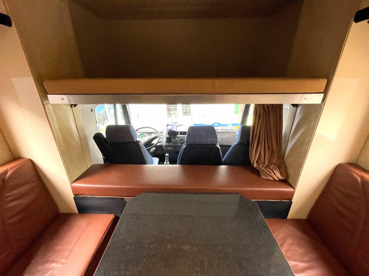 Camión para caballos Man MAN 0 De segunda mano