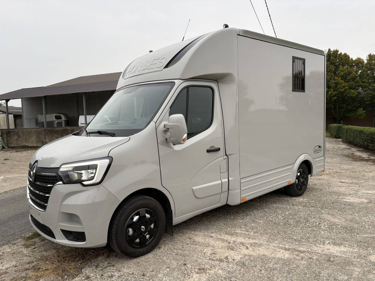 Furgoneta para caballos Renault Master 2022 Nuevo