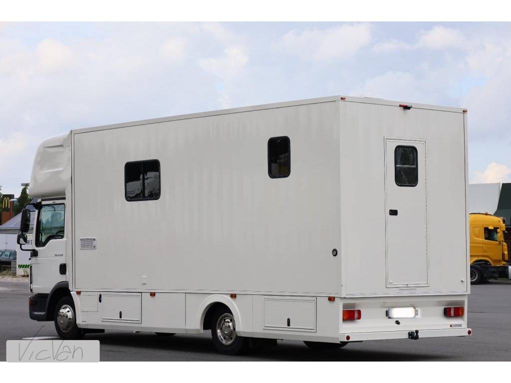 MAN TGL 8.190 con vivienda