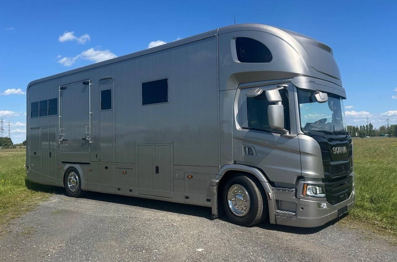 Camión para caballos Scania SCANIA 320 INterhorse 2025 Nuevo