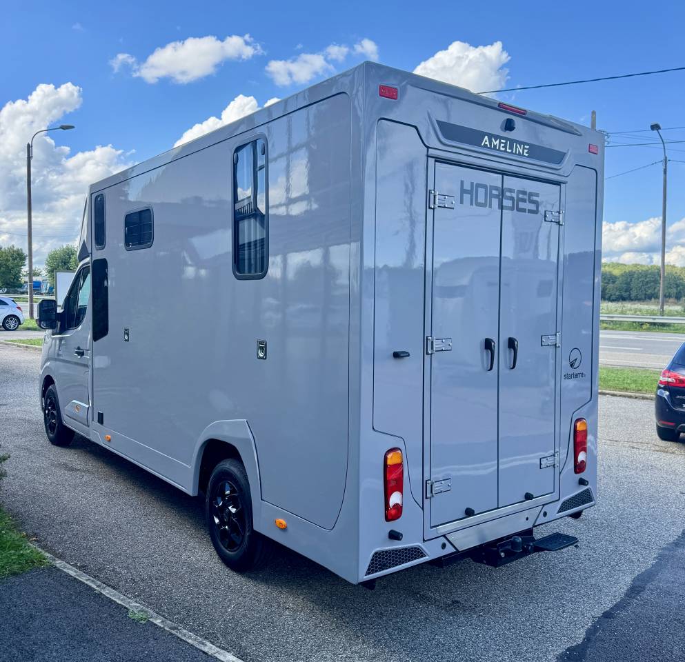 Furgoneta para caballos Ameline RENAULT MASTER  2025 Nuevo