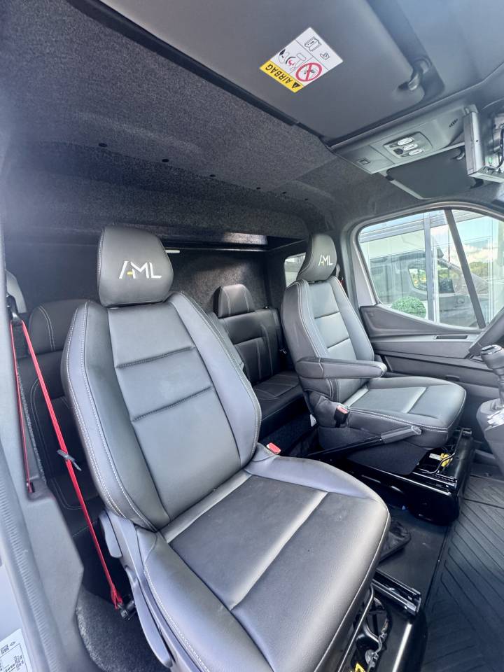 Furgoneta para caballos Ameline RENAULT MASTER  2025 Nuevo