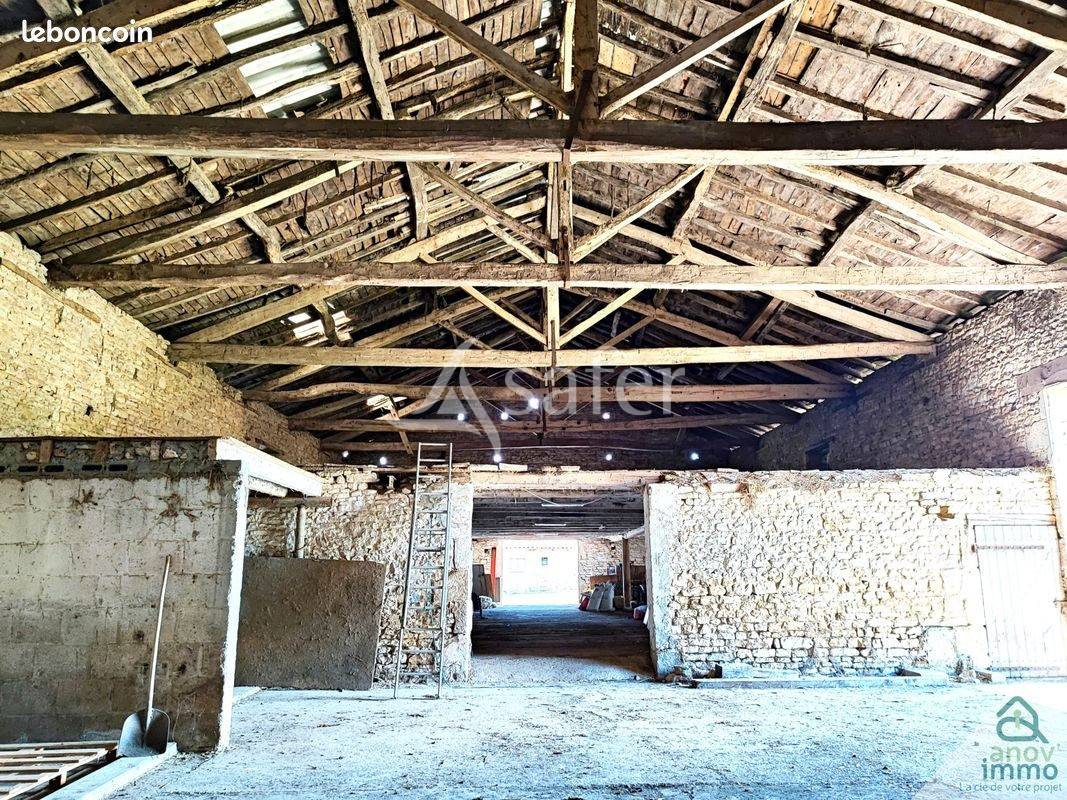 Explotación agrícola En venta Vienne