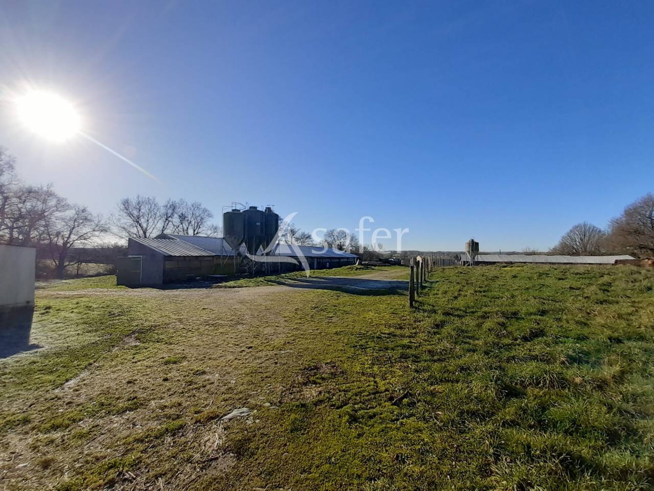 Explotación avícola En venta Deux-Sèvres