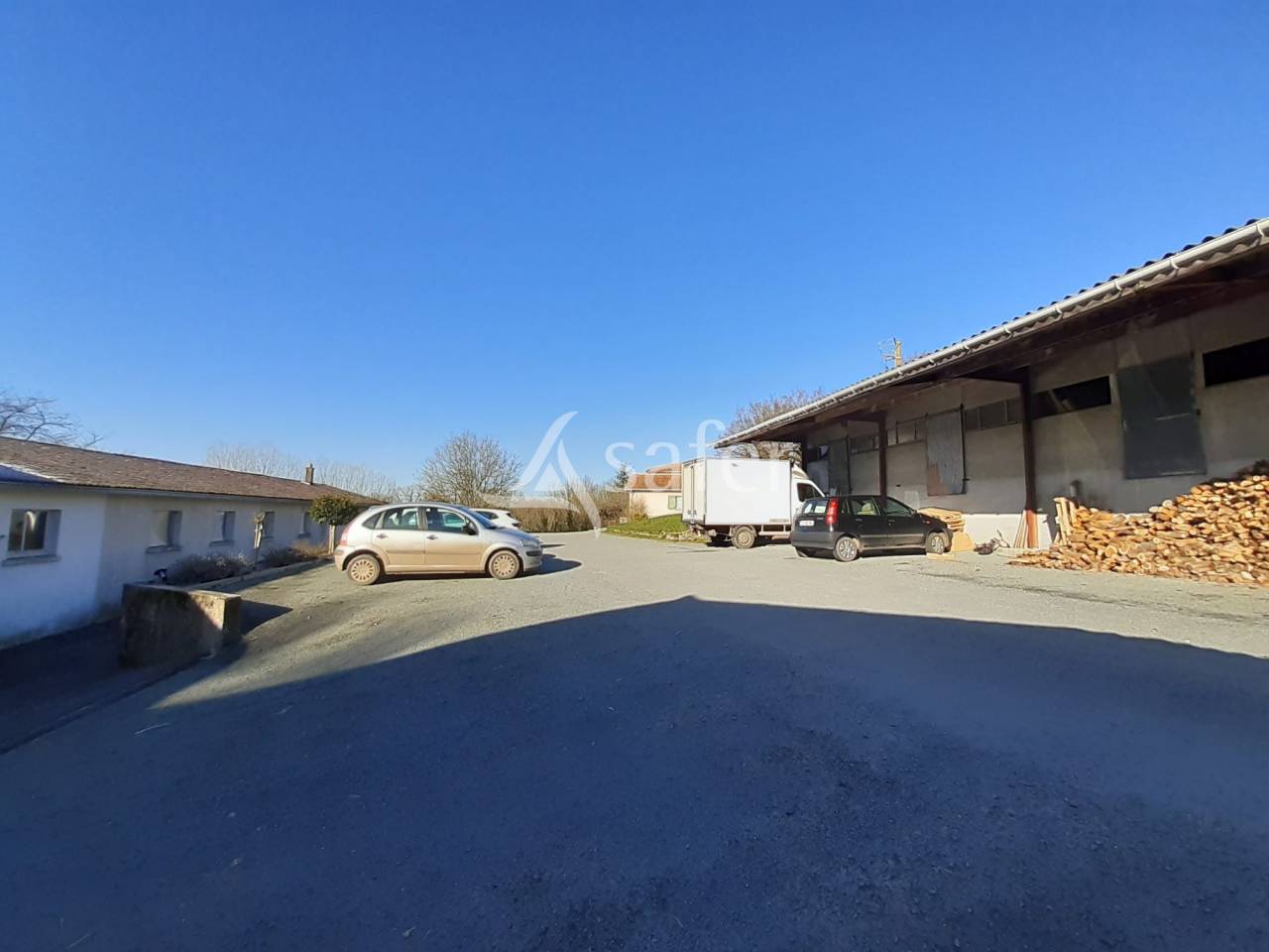 Explotaci&oacute;n av&iacute;cola En venta Deux-S&egrave;vres