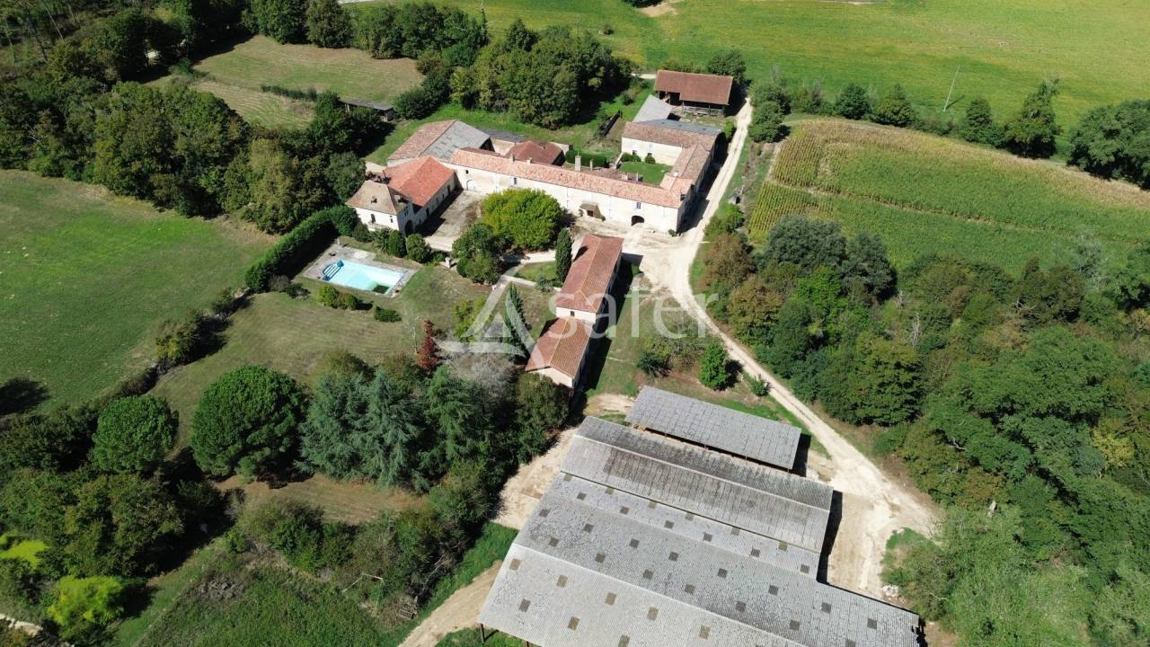 Explotaci&oacute;n agr&iacute;cola En venta Gers