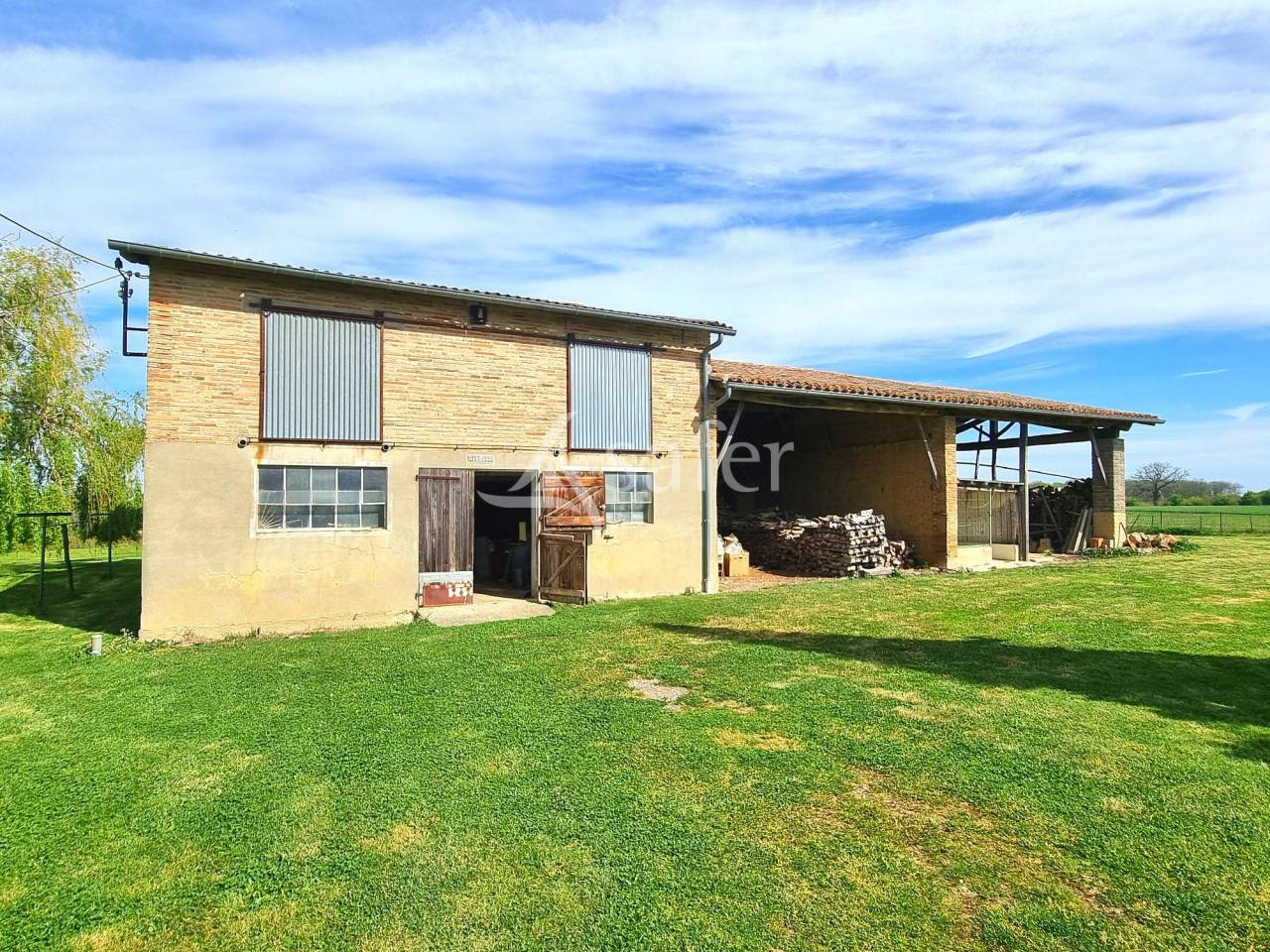 Explotaci&oacute;n av&iacute;cola En venta Tarn y Garona