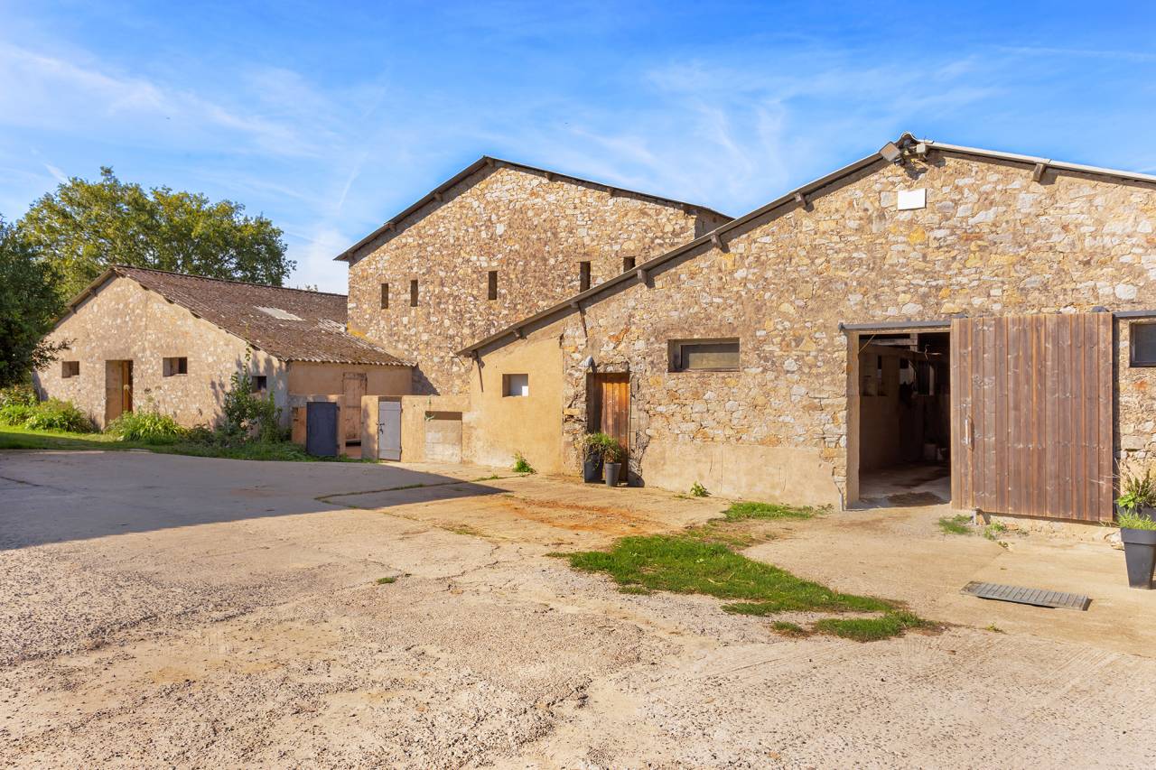 Cuadra de propietarios En venta Loira Atlántico