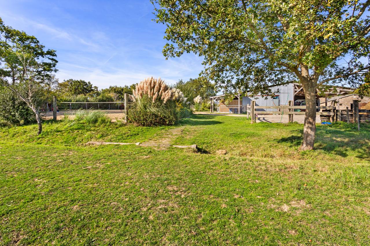 Cuadra de propietarios En venta Loira Atlántico