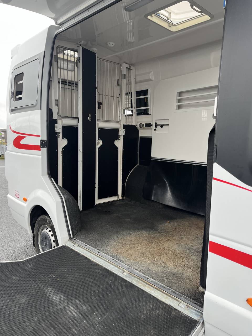 Furgoneta para caballos Barbot XLS 2021 De segunda mano