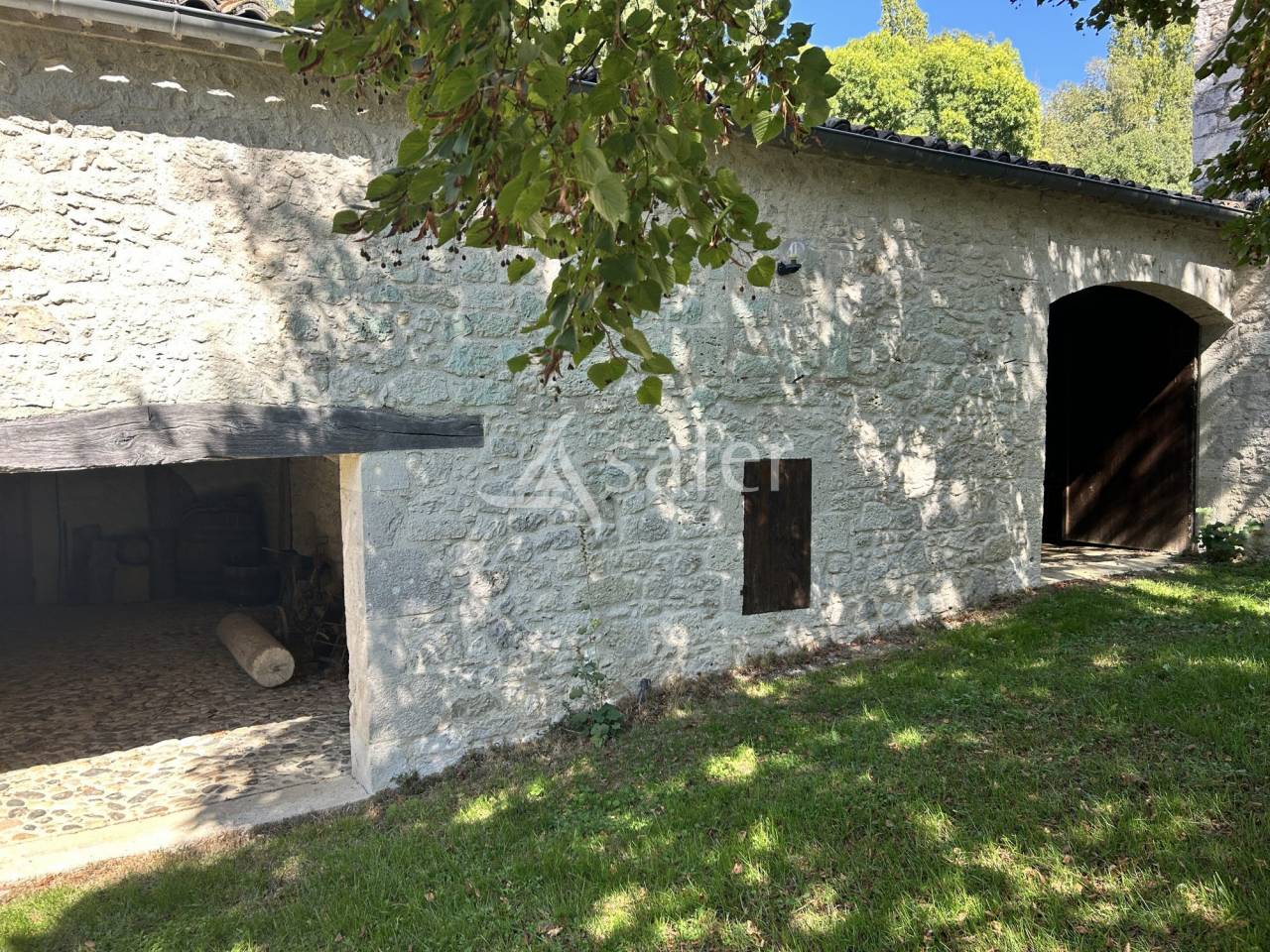 Explotaci&oacute;n agr&iacute;cola En venta Lot y Garona