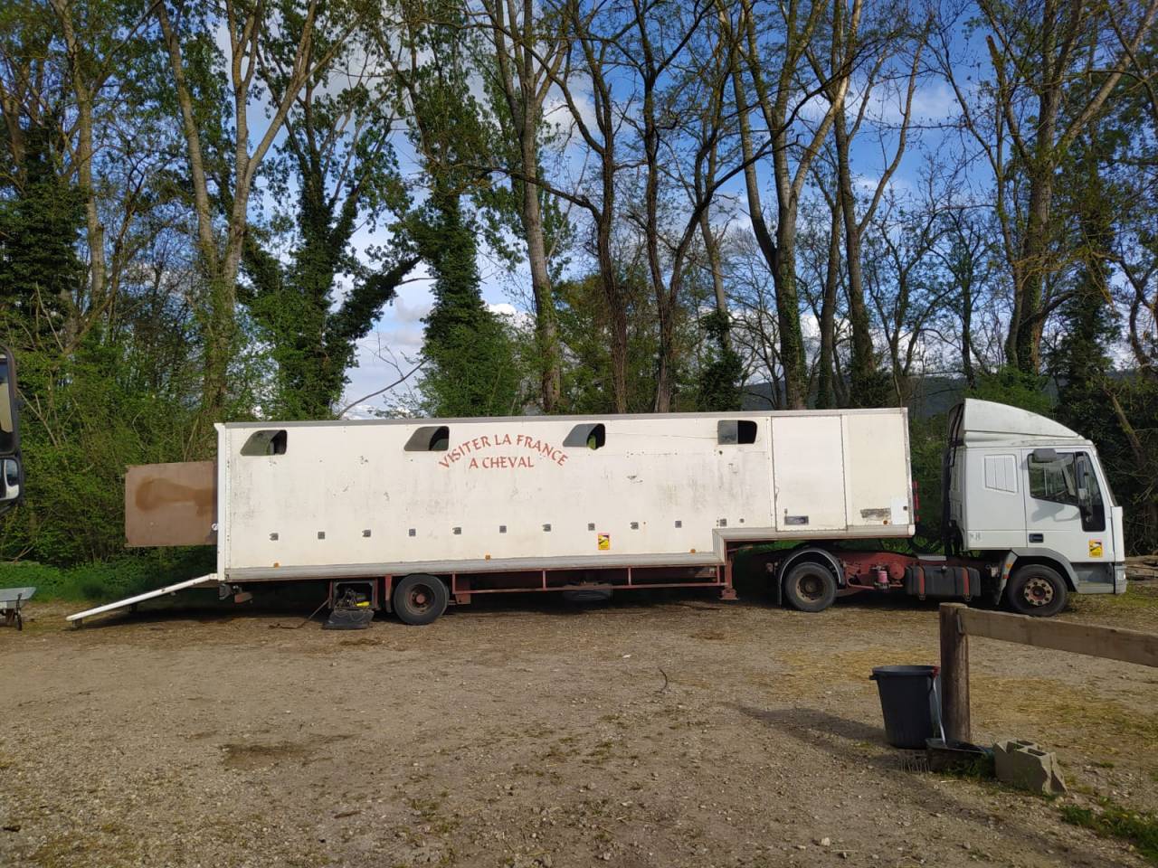 Semirremolque Caballos Iveco IVECO 1994 De segunda mano