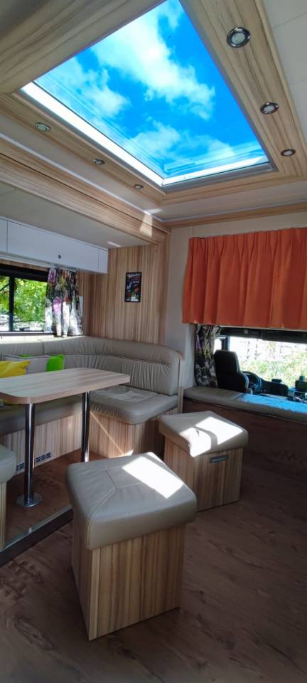 Camión para caballos Man MAN - TGM 2018 De segunda mano