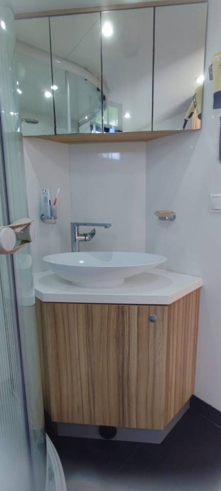 Camión para caballos Man MAN - TGM 2018 De segunda mano