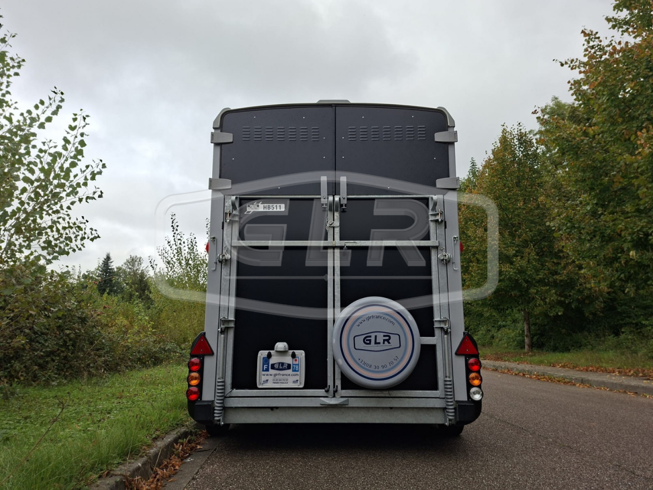 Van caballos Ifor Williams HB 511 PONT PORTE 2 Caballos 2025 Nuevo