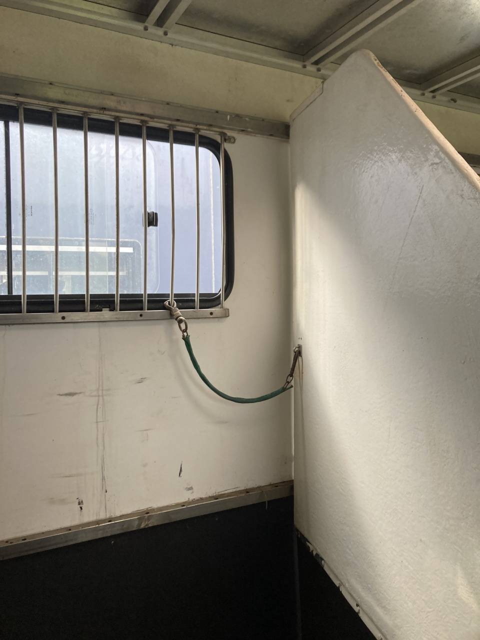 Cami&oacute;n para caballos Mercedes Atego 1999 De segunda mano