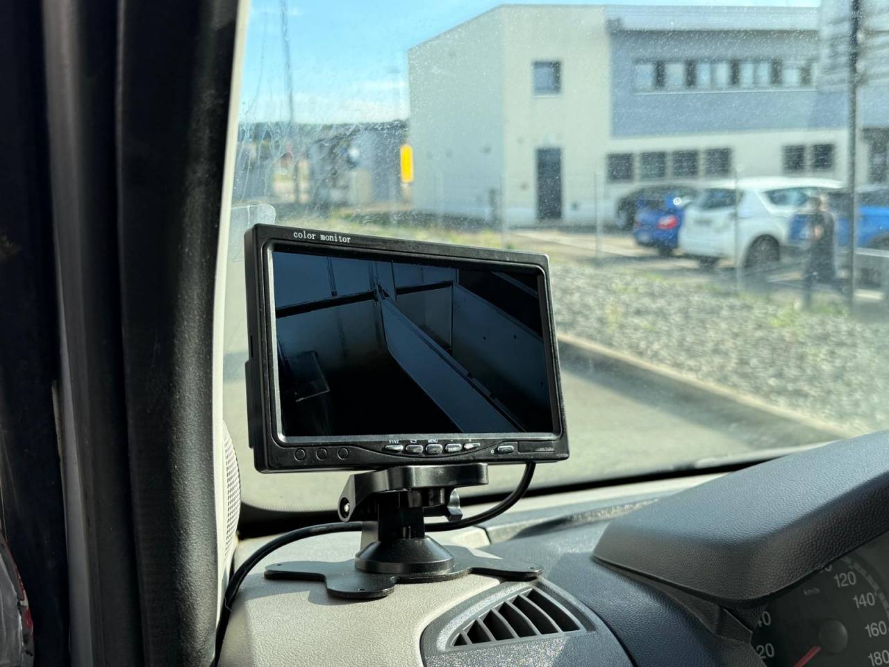 Furgoneta para caballos Equi-Trek EQUI-TREK 3 PLACES 2009 De segunda mano