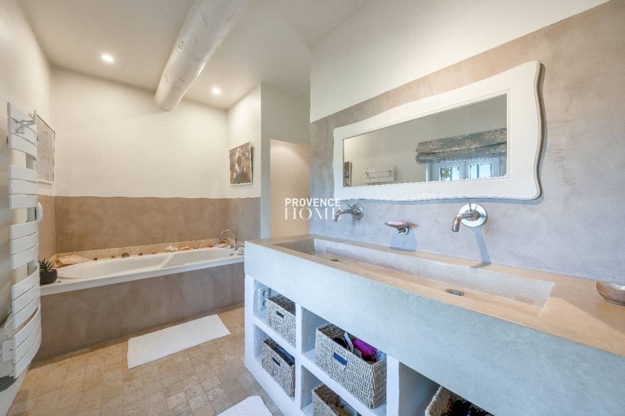 Propiedad ecuestre En venta Vaucluse