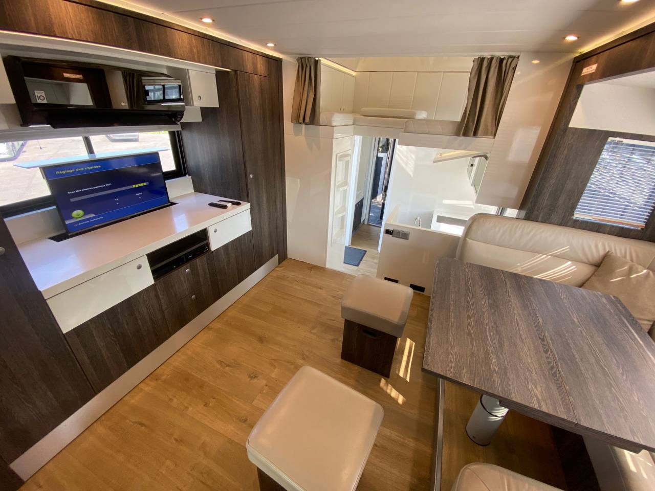 Camión para caballos Scania P 410 2017 De segunda mano