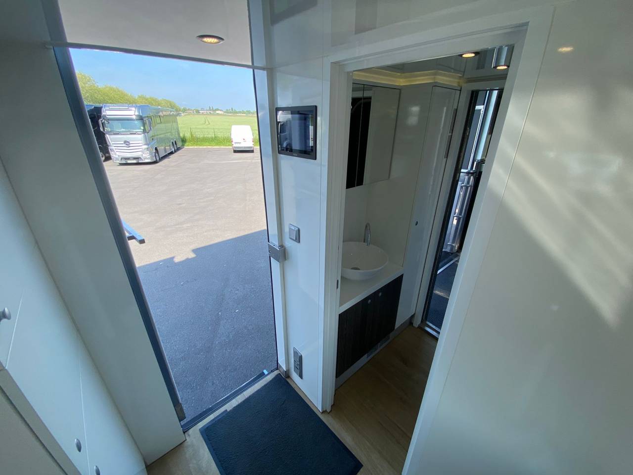 Camión para caballos Scania P 410 2017 De segunda mano