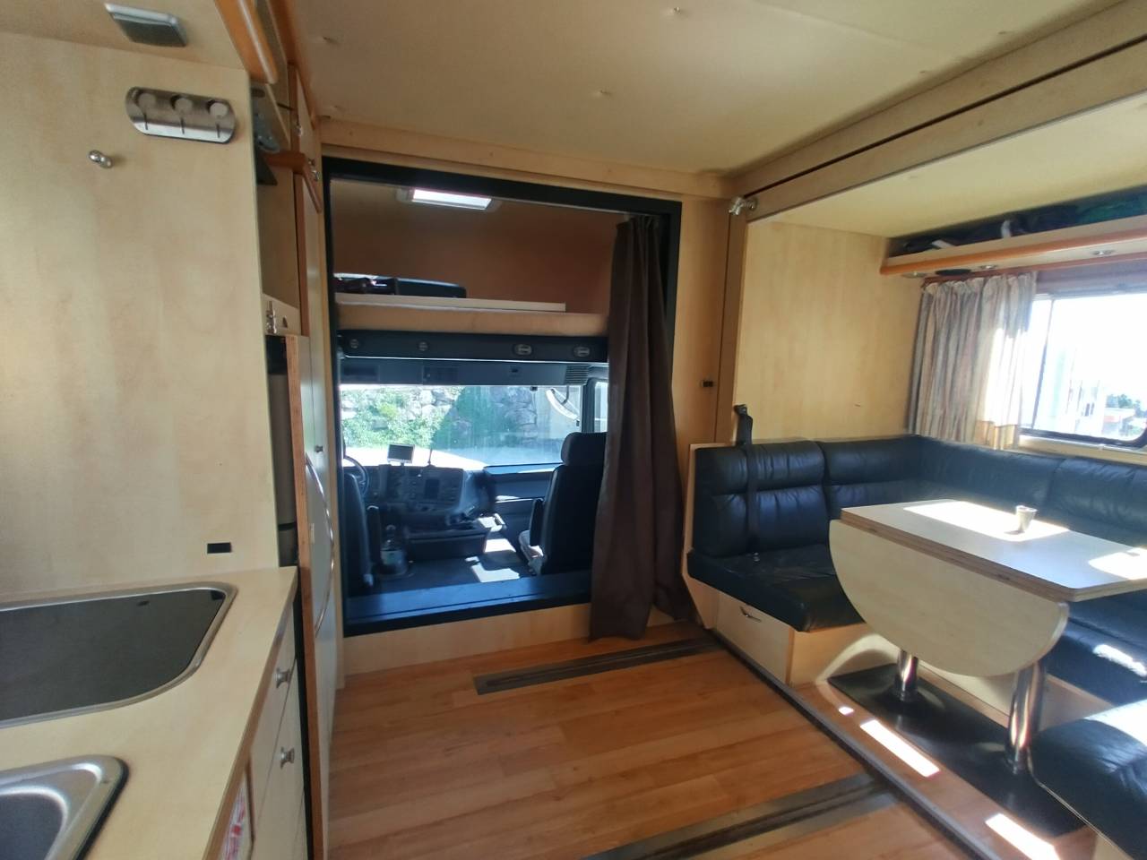 Camión para caballos Scania L144 6x2 2003 De segunda mano