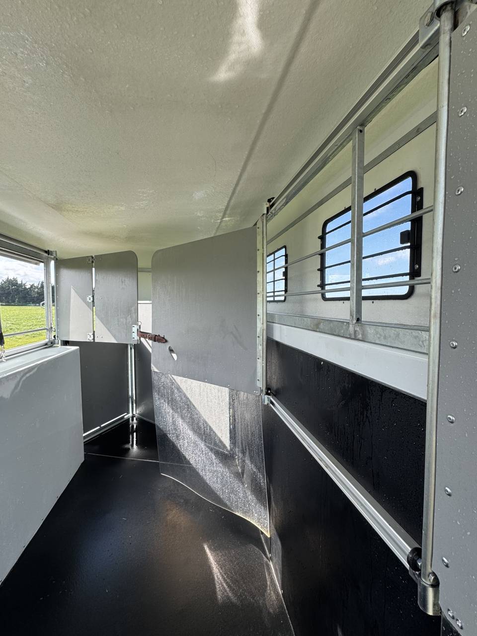 Van caballos Fautras Oblic +3 victorius 3 Caballos 2024 De segunda mano