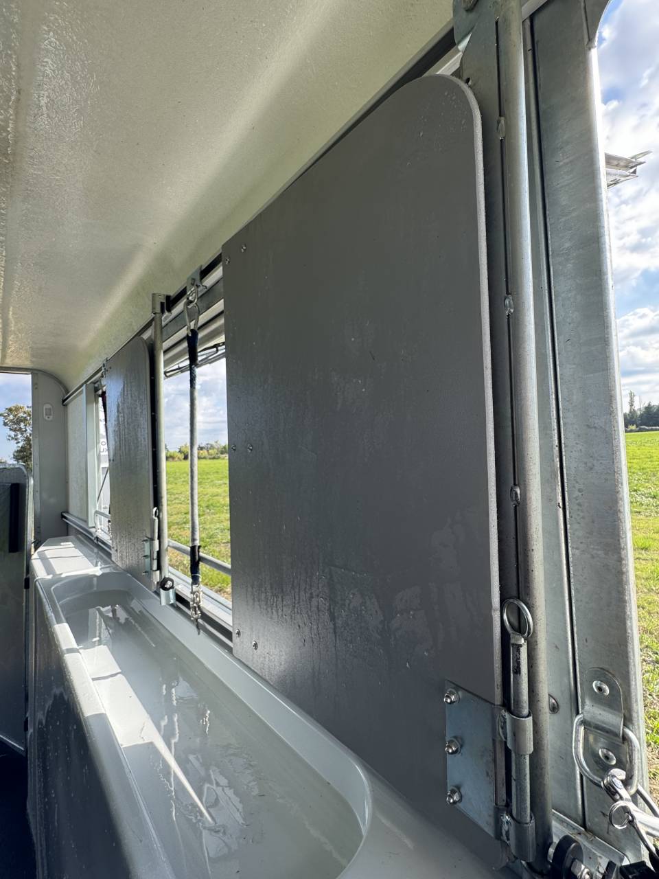 Van caballos Fautras Oblic +3 victorius 3 Caballos 2024 De segunda mano