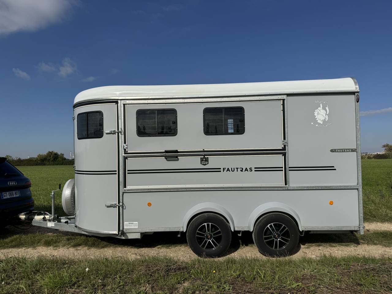 Van caballos Fautras Oblic +3 victorius 3 Caballos 2024 De segunda mano