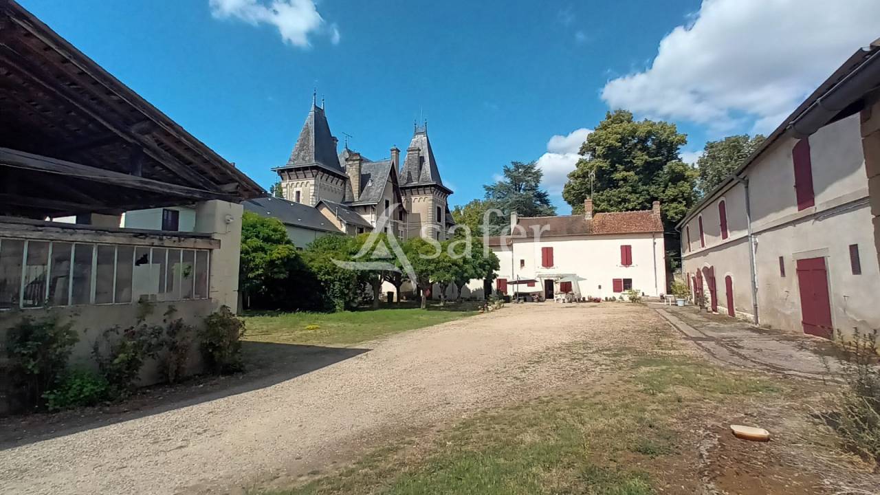 Explotación agrícola En venta Vienne