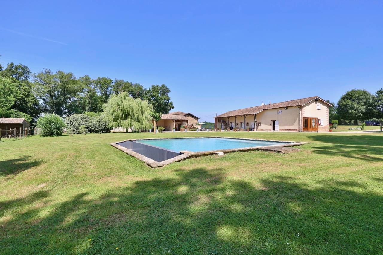 Bonita residencia ecuestre En venta Ain