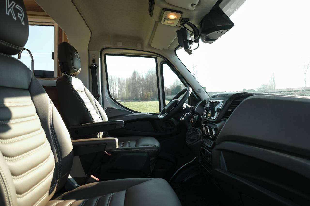 Camión para caballos Krismar Iveco Daily 2025 Nuevo