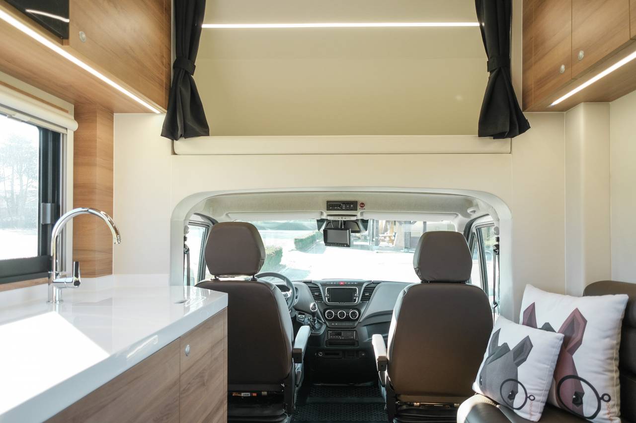 Camión para caballos Krismar Iveco Daily 2025 Nuevo