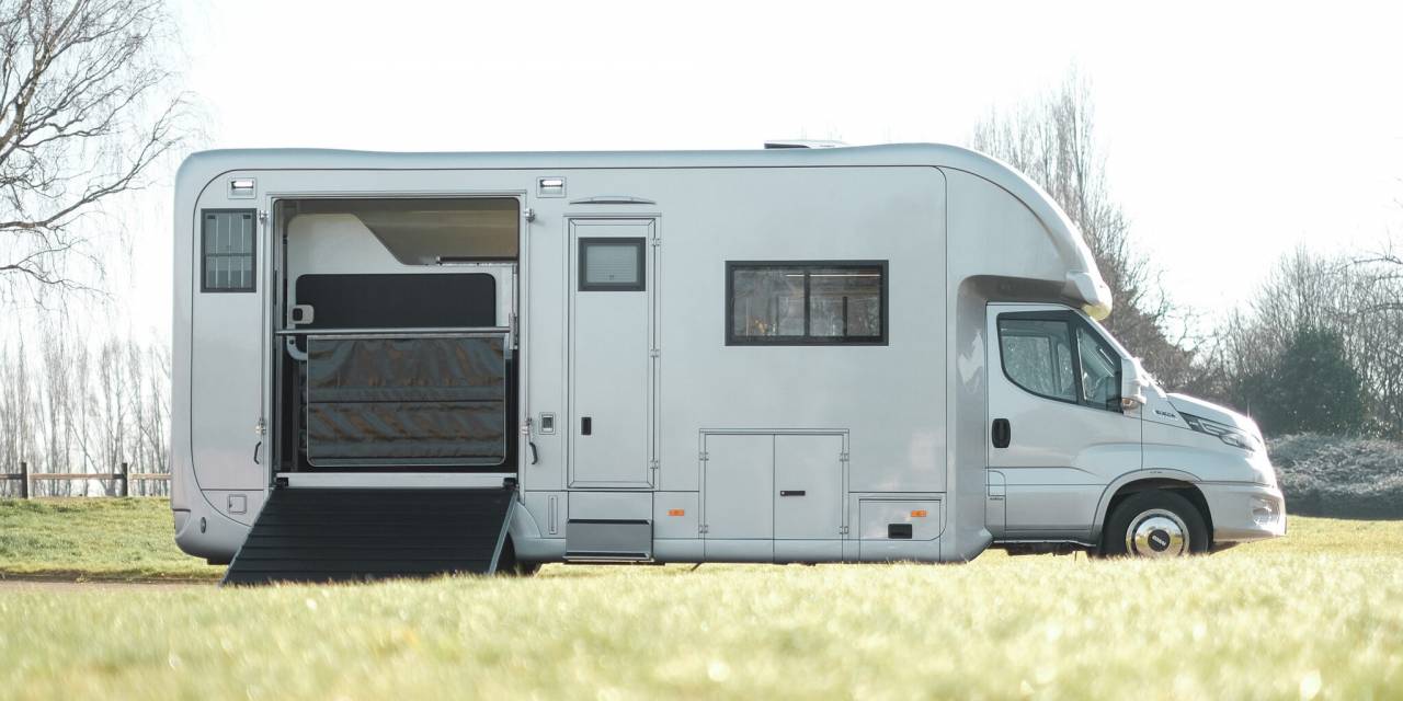 Camión para caballos Krismar Iveco Daily 2025 Nuevo