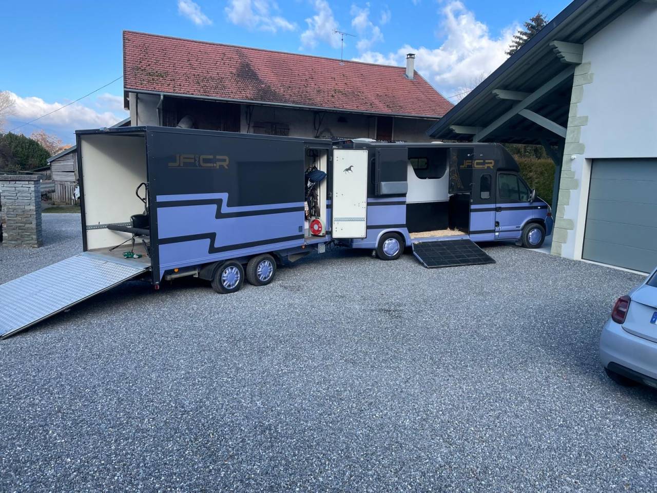 Furgoneta para caballos Renault Master 2006 De segunda mano