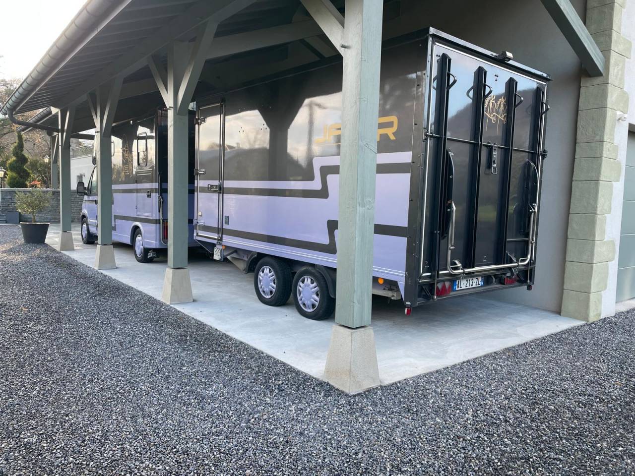 Furgoneta para caballos Renault Master 2006 De segunda mano