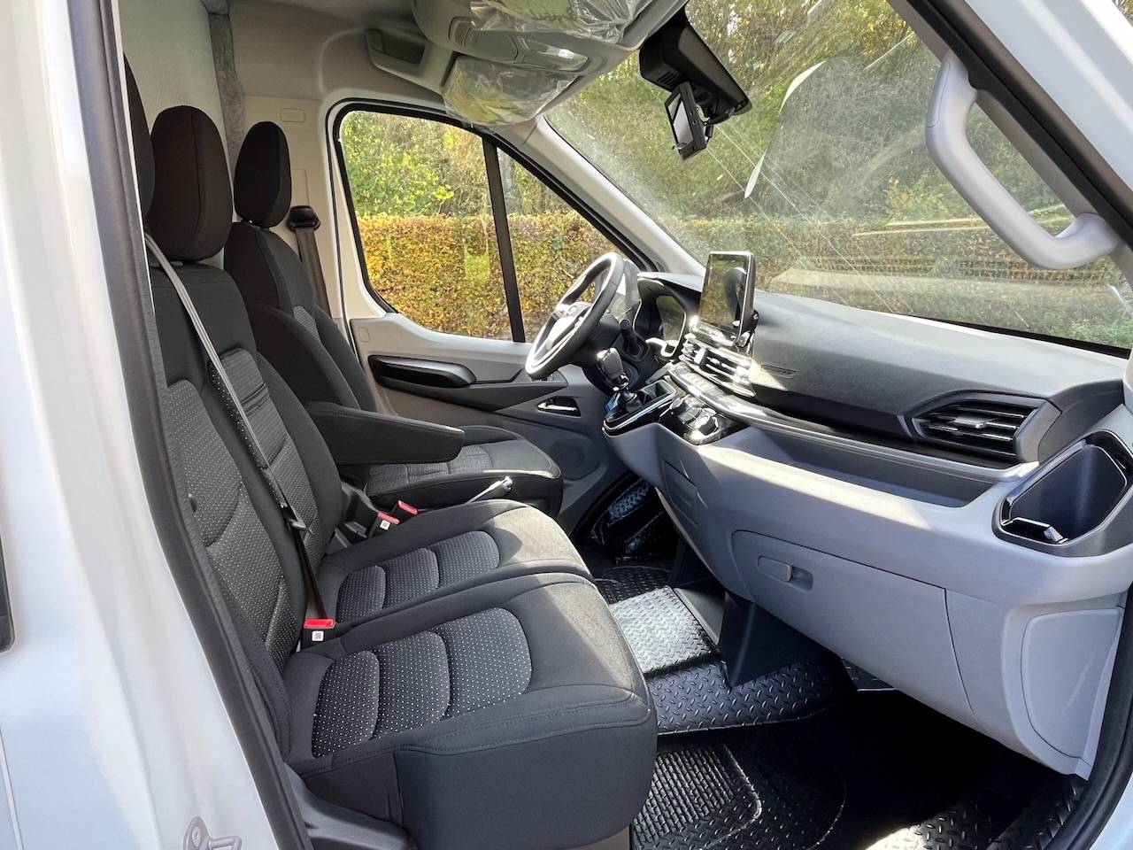 Furgoneta para caballos Otra marca MAXUS 0 Nuevo