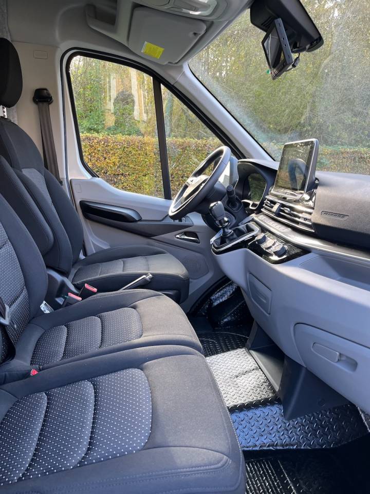 Furgoneta para caballos Otra marca MAXUS 0 Nuevo