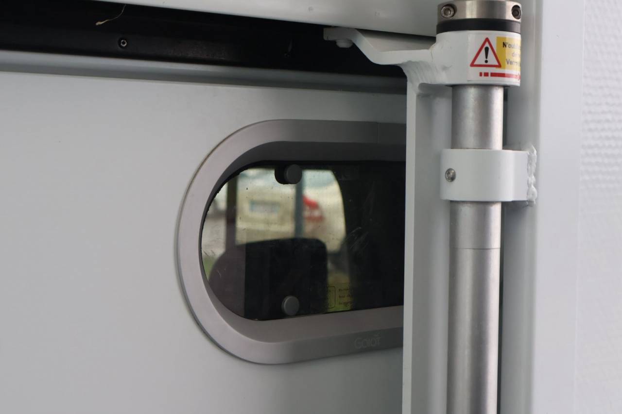 Furgoneta para caballos Theault MASTER PROTEO SWITCH 2019 De segunda mano